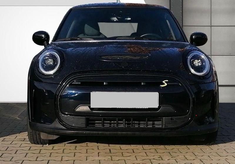 Gebraucht Mini Cooper SE 135 kW (184 PS) 2023 Schwarz Kleinwagen