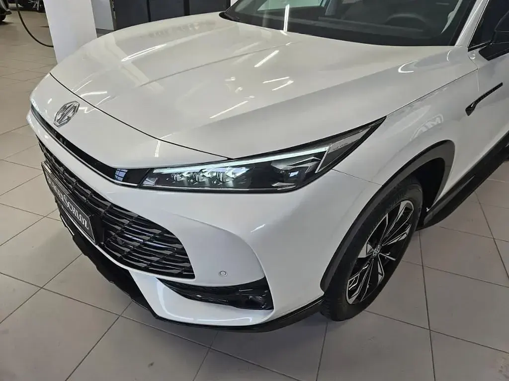Gebraucht MG HS Luxury 272 PS (200 kW) 2025 Weiß SUV