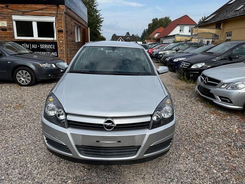 Silber Gebraucht 2005 Opel Astra Edition Limousine | 5.500 € (Teuer) - Bild 1/4