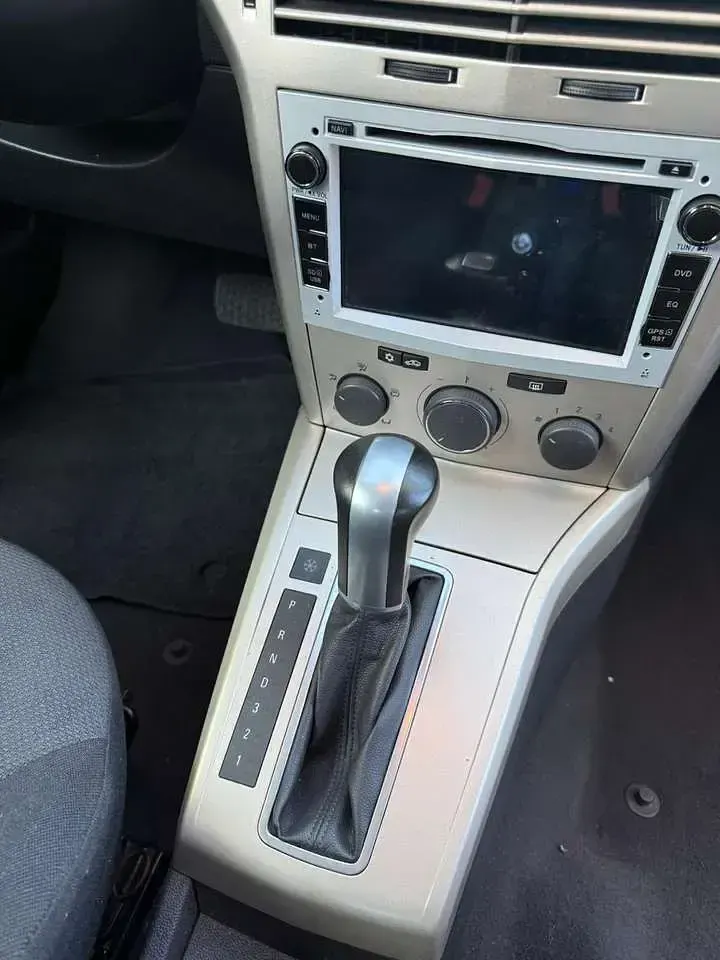 Gebraucht Opel Astra Cosmo 140 PS (102 kW) 2007 Grau Limousine