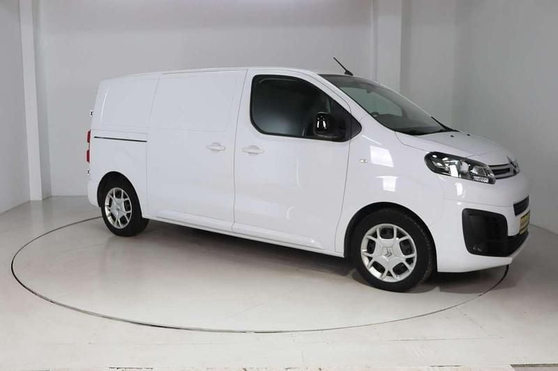 Gebraucht Citroën Jumpy 120 PS (88 kW) 2022 Weiß Van / Kleinbus