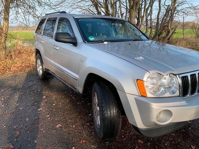 Silber Gebraucht 2005 Jeep Grand Cherokee SUV | 4.000 € (Guter Preis) - Bild 1/4