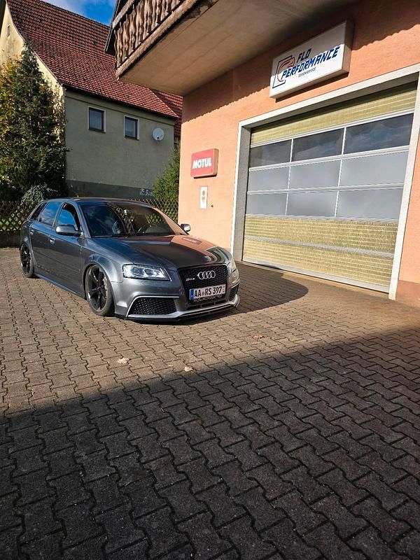 Gebraucht Audi RS3 Design 500 PS (367 kW) 2011 Grau Limousine