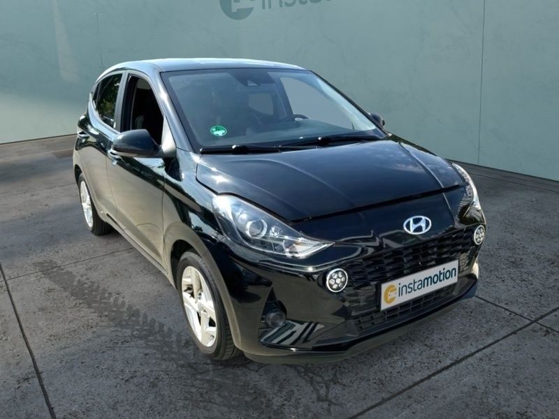 Schwarz Gebraucht 2021 Hyundai i10 Edition 30 Kleinwagen | 11.990 € (Fairer Preis) - Bild 1/4