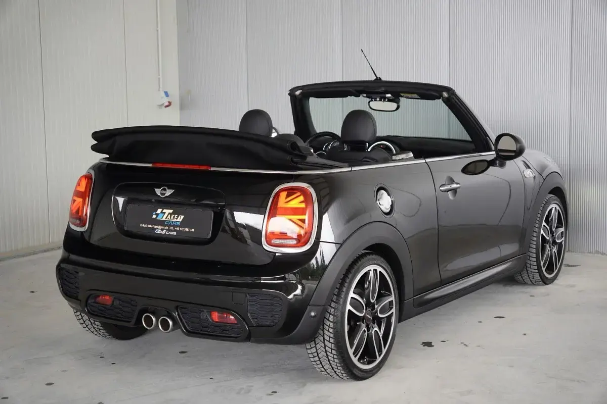 Gebraucht Mini Cooper SD Cabriolet 170 PS (125 kW) 2017 Schwarz Cabrio