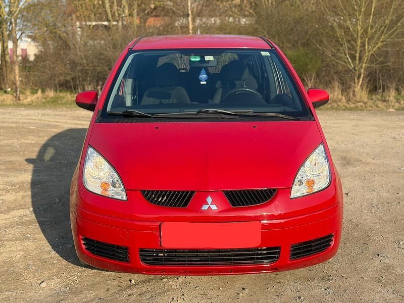 Gebraucht Mitsubishi Colt 95 PS (69 kW) 2008 Rot Kleinwagen