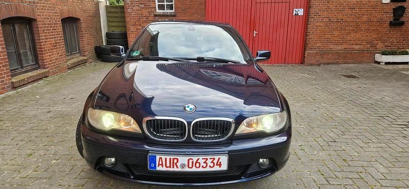 Blau Gebraucht 2004 BMW 318 M Sport Coupé | 5.400 € (Fairer Preis) - Bild 1/4