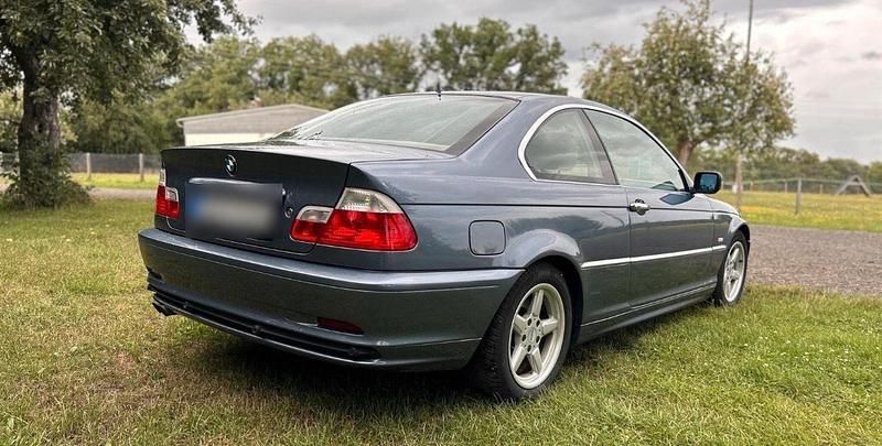 Gebraucht BMW 328 Basis 192 PS (141 kW) 1998 Blau Coupé