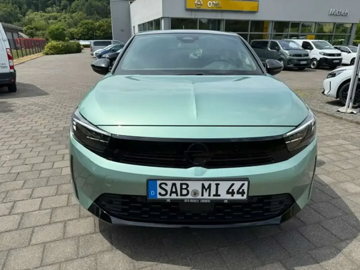 Gebraucht Opel Corsa 101 PS (74 kW) 2026 Grün Kleinwagen