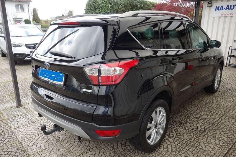 Używany Ford Kuga Cool & Connect 150 KM (110 kW) 2018 Czarny SUV