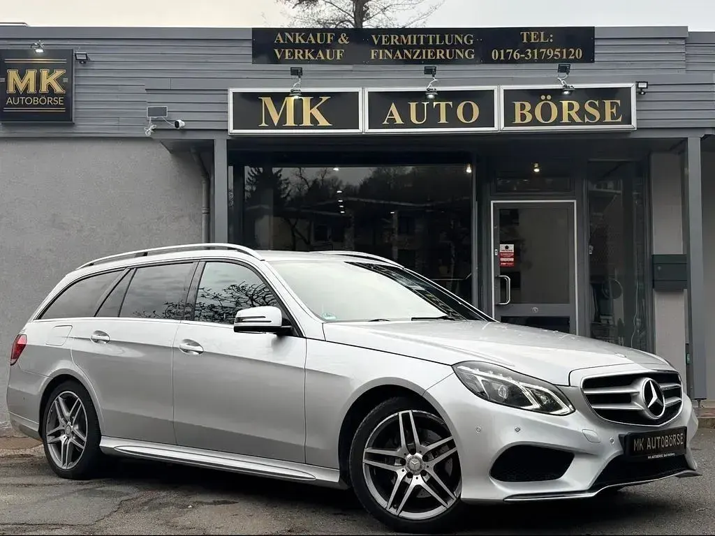 Usata Mercedes E250 AMG 211 CV (155 kW) 2016 Argento Berlina