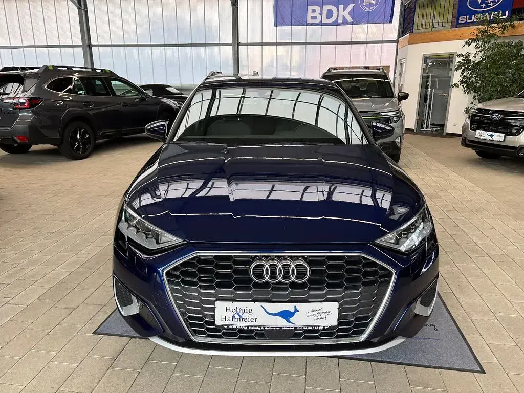 Gebraucht Audi A3 Advanced 150 PS (110 kW) 2022 Blau Limousine
