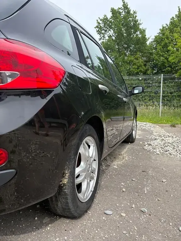 Gebraucht Renault Clio II Dynamique 101 PS (74 kW) 2008 Schwarz Limousine
