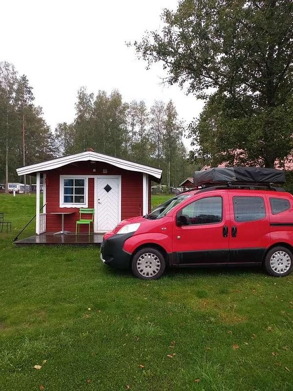Second-hand Peugeot TePee 75 CP (55 kW) 2010 Roșu Break