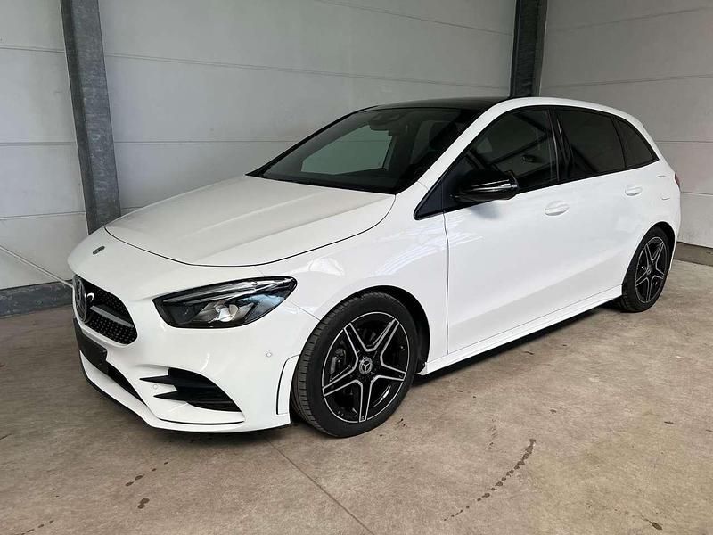 Polarweiss unilack Gebraucht 2019 Mercedes B200 AMG line Van / Kleinbus | 25.250 € (Fairer Preis) - Bild 1/4