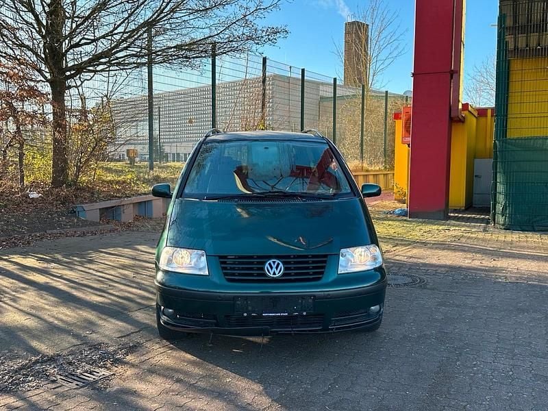 Gebraucht VW Sharan 115 PS (84 kW) 2000 Grün Van / Kleinbus
