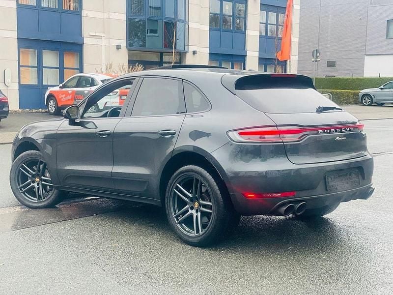 Gebraucht Porsche Macan 252 PS (185 kW) 2021 Grau SUV