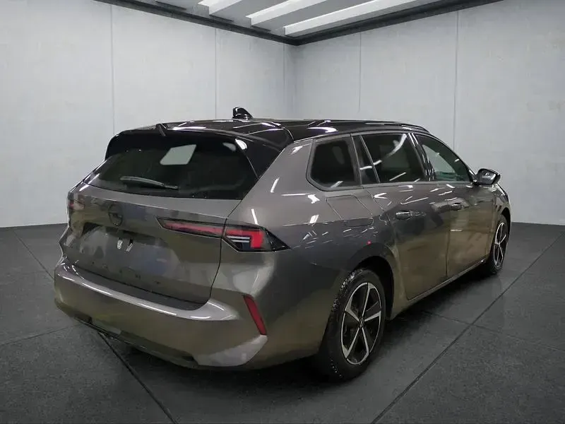 Gebraucht Opel Astra 131 PS (96 kW) 2025 Grau Kleinwagen