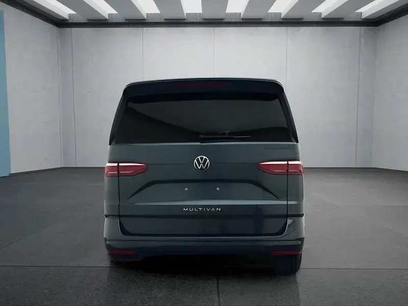 Ny VW Multivan 150 HK (110 kW) 2025 Blå MPV
