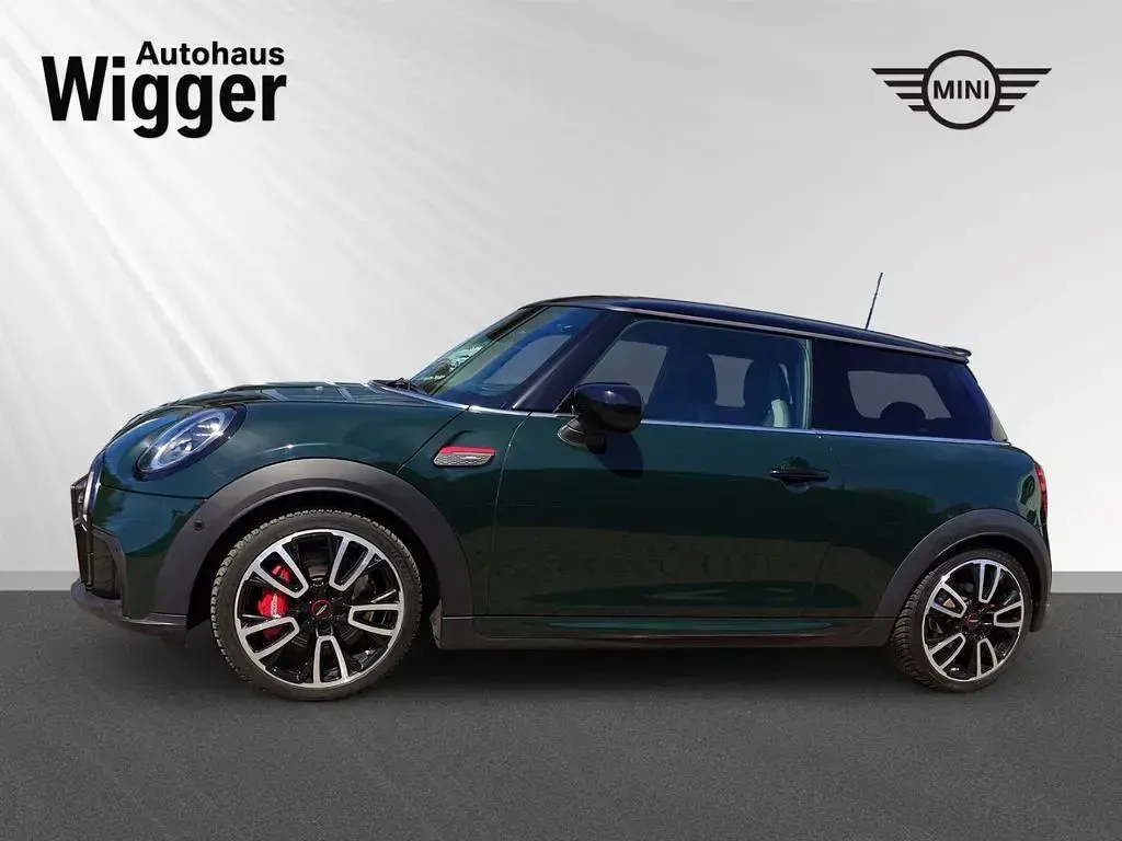 Używany Mini John Cooper Works 231 KM (169 kW) 2021 Zielony Hatchback