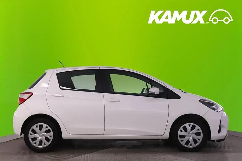 Gebraucht Toyota Yaris Hybrid 75 PS (55 kW) 2018 Weiß Limousine