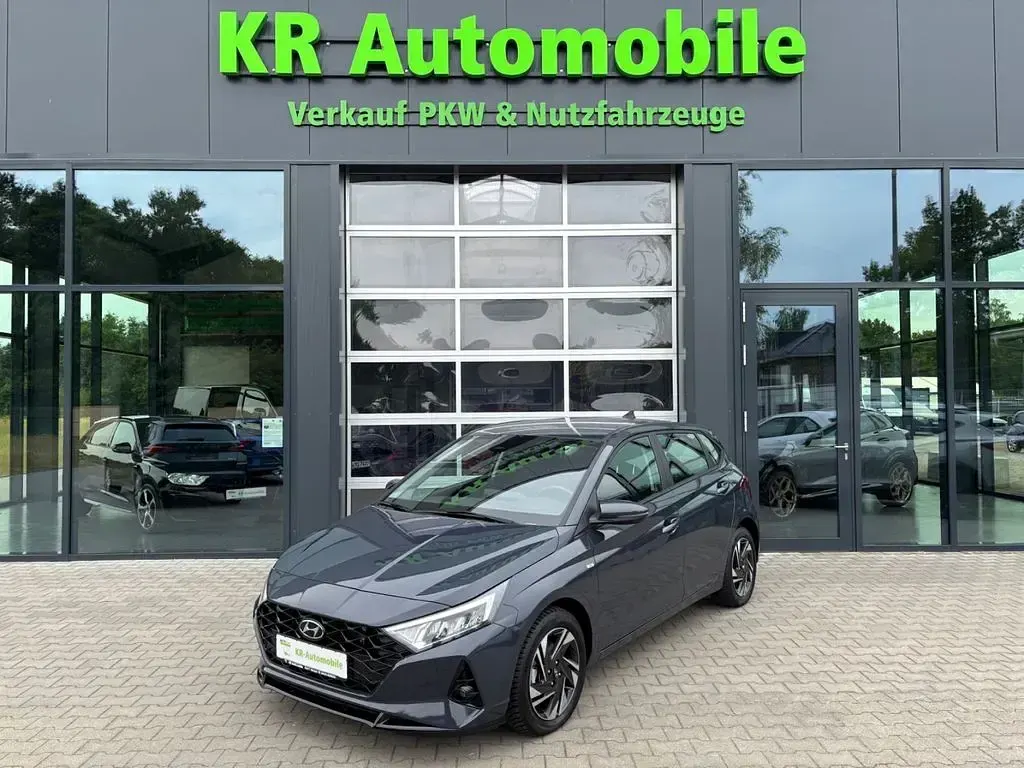 Gebraucht Hyundai i20 Trend 101 PS (74 kW) 2023 Grau Kleinwagen