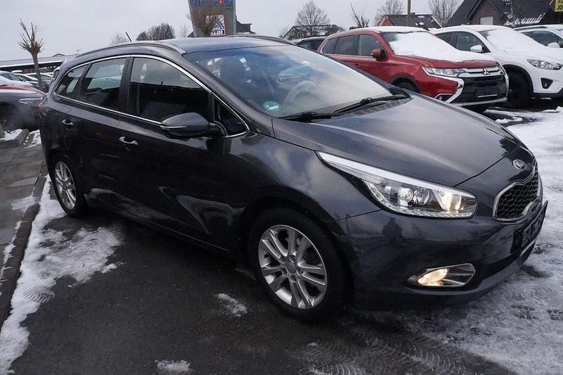 Gebraucht Kia Ceed 135 PS (99 kW) 2013 Kleinwagen