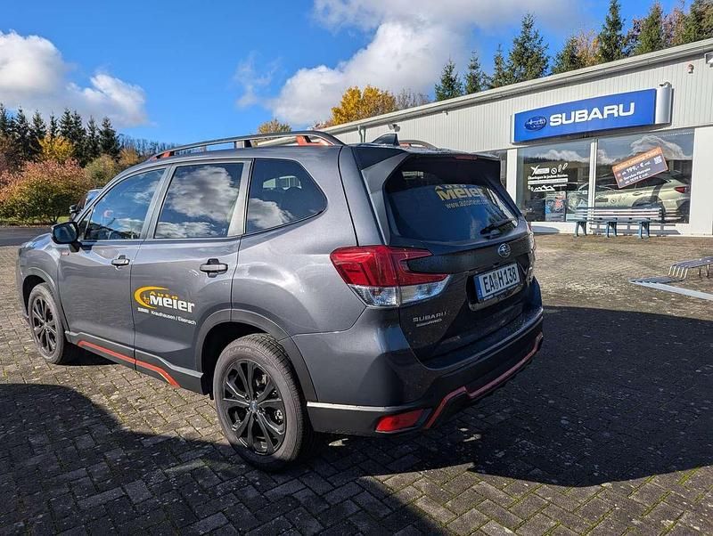 Gebraucht Subaru Forester Exclusive+ 150 PS (110 kW) 2024 Magnetite gray SUV