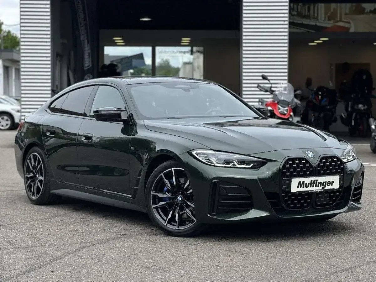 Gebraucht BMW 440 374 PS (275 kW) 2023 Sanremo green Coupé