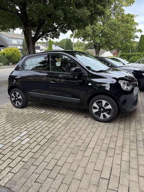 Schwarz Gebraucht 2016 Renault Twingo Experience Kleinwagen | 5.800 € (Fairer Preis) - Bild 1/4