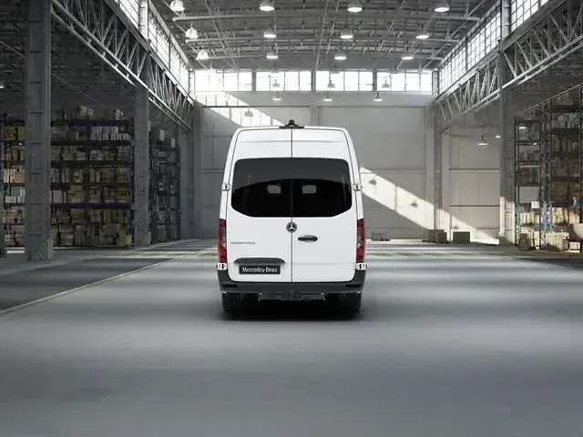Gebraucht Mercedes Sprinter 150 PS (110 kW) 2022 Arktikweiß Van