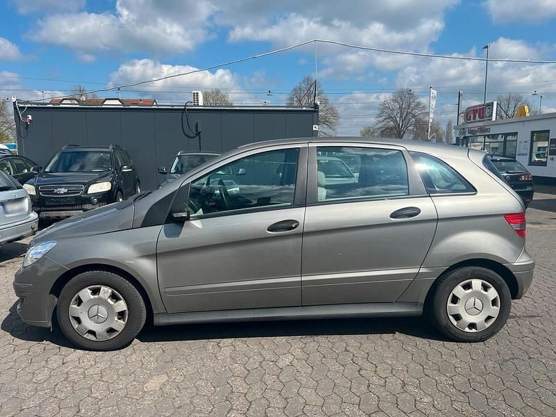 Gebraucht Mercedes B170 116 PS (85 kW) 2006 Beige Van / Kleinbus