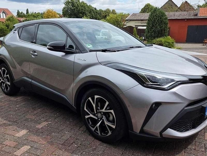 Grau Gebraucht 2020 Toyota C-HR Team SUV | 12.800 € (Superpreis) - Bild 1/4
