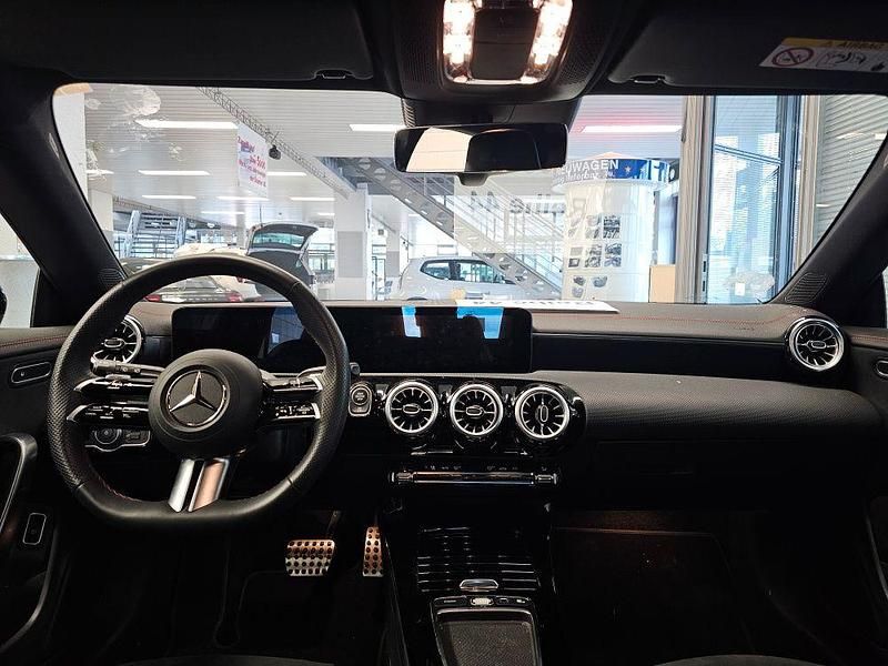 Gebraucht Mercedes CLA200 AMG 163 PS (119 kW) 2025 Kosmosschwarz met. (metallic) Kombi