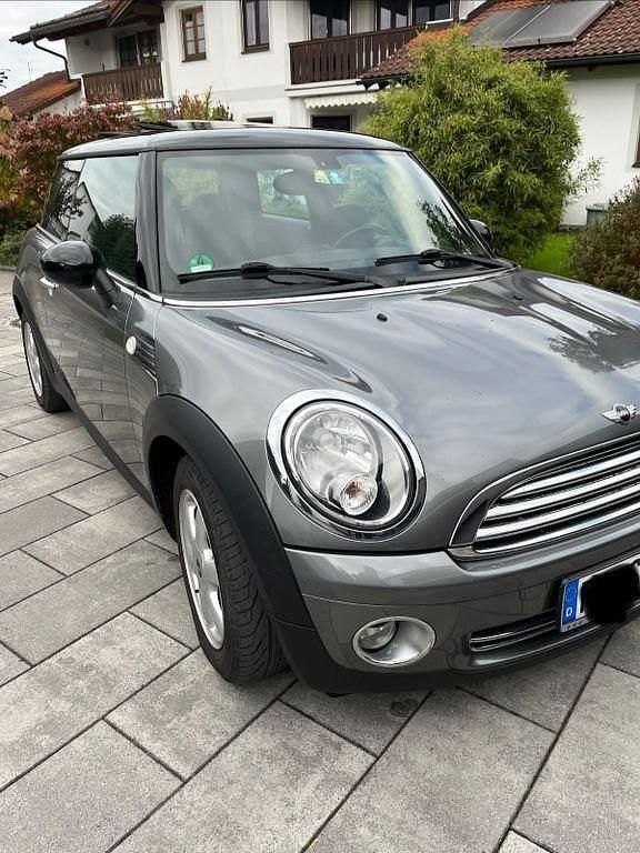 Grau Gebraucht 2010 Mini Cooper Kleinwagen | 4.500 € (Superpreis) - Bild 1/4