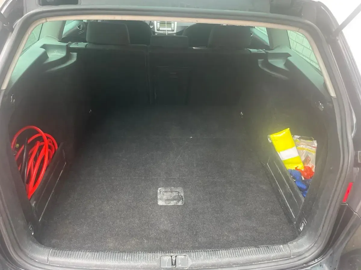 Gebraucht VW Passat 140 PS (102 kW) 2009 Schwarz Kombi