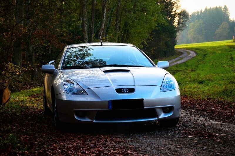 Silber Gebraucht 2000 Toyota Celica T2 Coupé | 3.999 € (Superpreis) - Bild 1/4