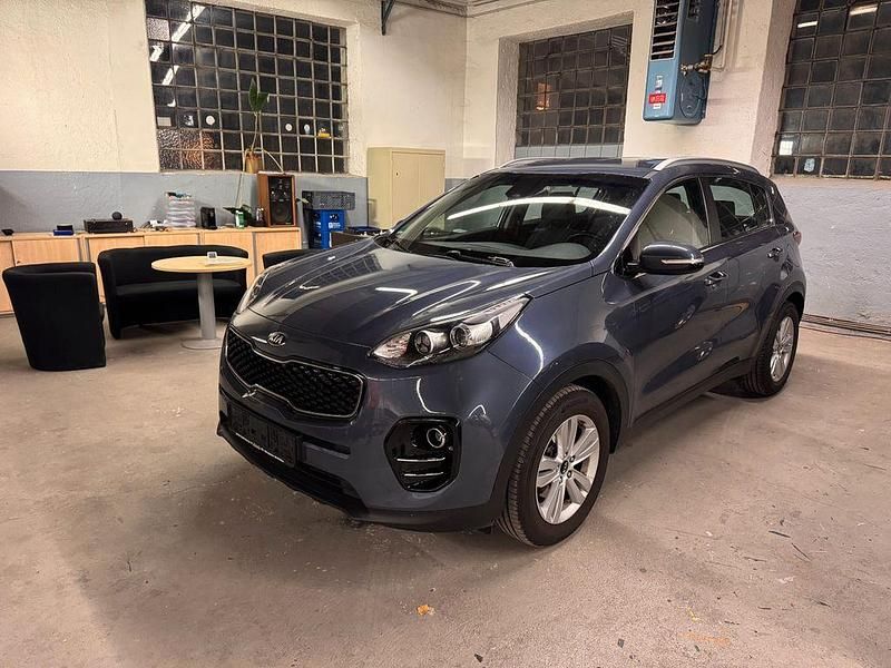 Blau Gebraucht 2018 Kia Sportage Vision SUV | 11.900 € (Guter Preis) - Bild 1/4