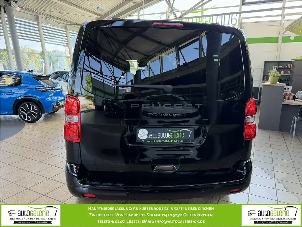 Neu Peugeot Traveller Allure 179 PS (131 kW) 2026 Schwarz Van / Kleinbus