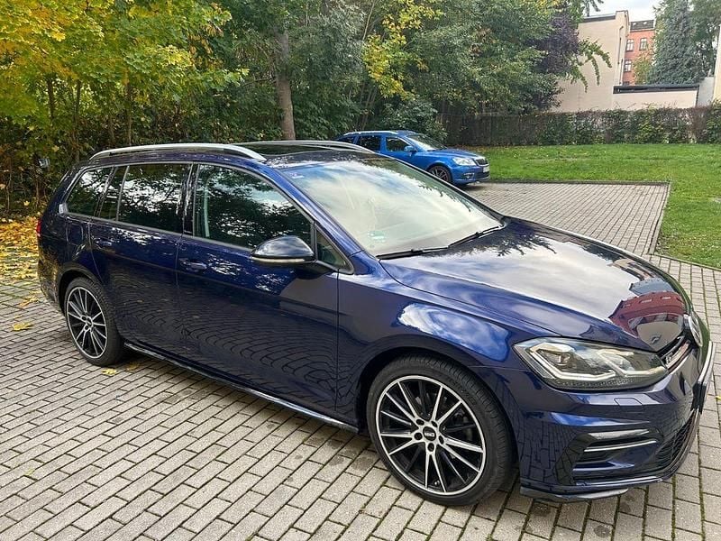 Gebraucht VW Golf VII R-line 150 PS (110 kW) 2020 Blau Kombi