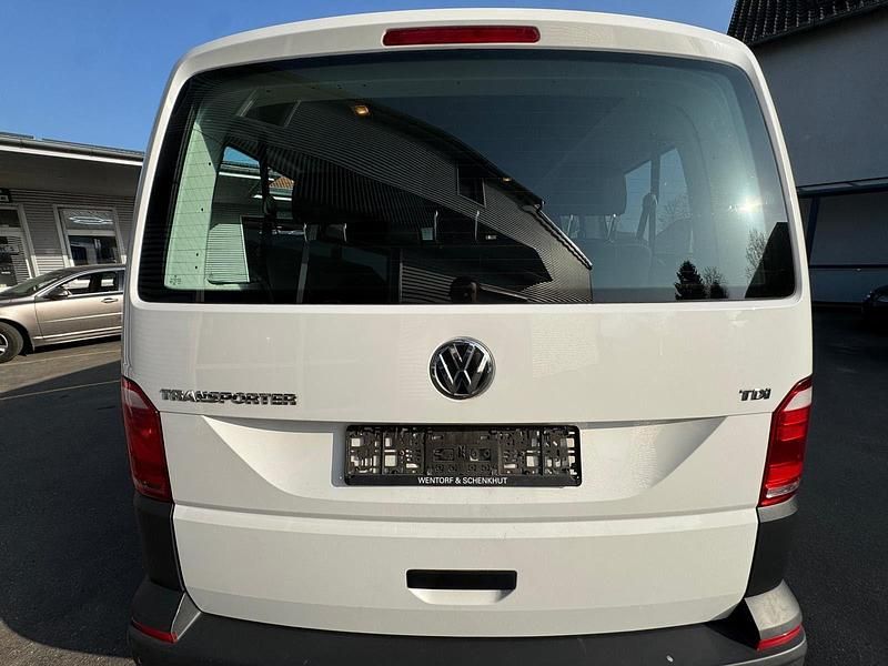 Gebraucht VW Caravelle 102 PS (75 kW) 2017 Weiß Van / Kleinbus