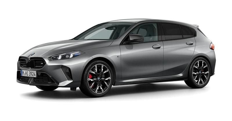 Grau Gebraucht 2025 BMW M135 Shadowline Kleinwagen | 43.625 € (Superpreis) - Bild 1/4