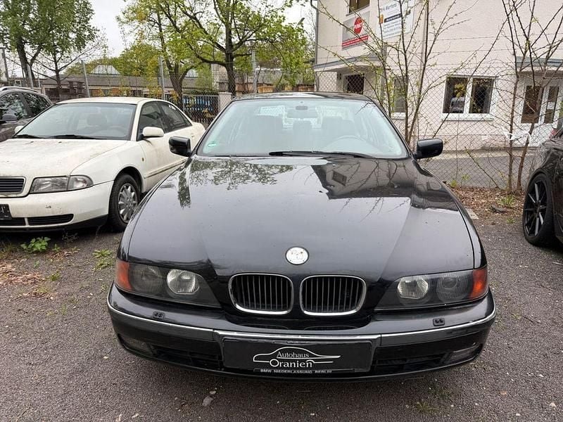 Gebraucht BMW 523 Basis 170 PS (125 kW) 1997 Schwarz Limousine