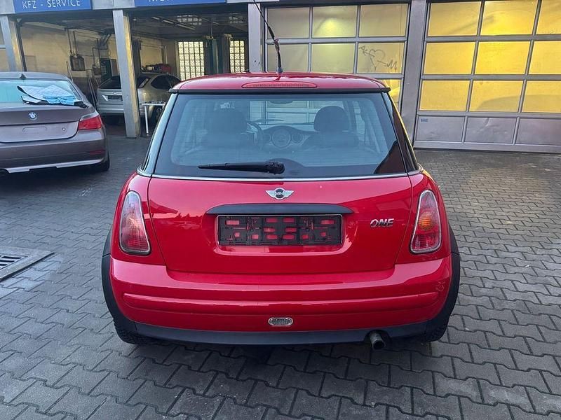Gebraucht Mini ONE 90 PS (66 kW) 2003 Rot Kleinwagen