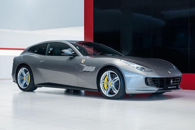 Gebraucht Ferrari GTC4Lusso 610 PS (448 kW) 2018 Grau Kombi