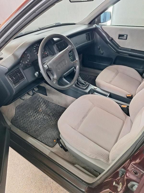 Gebraucht Audi 80 90 PS (66 kW) 1992 Rot Limousine