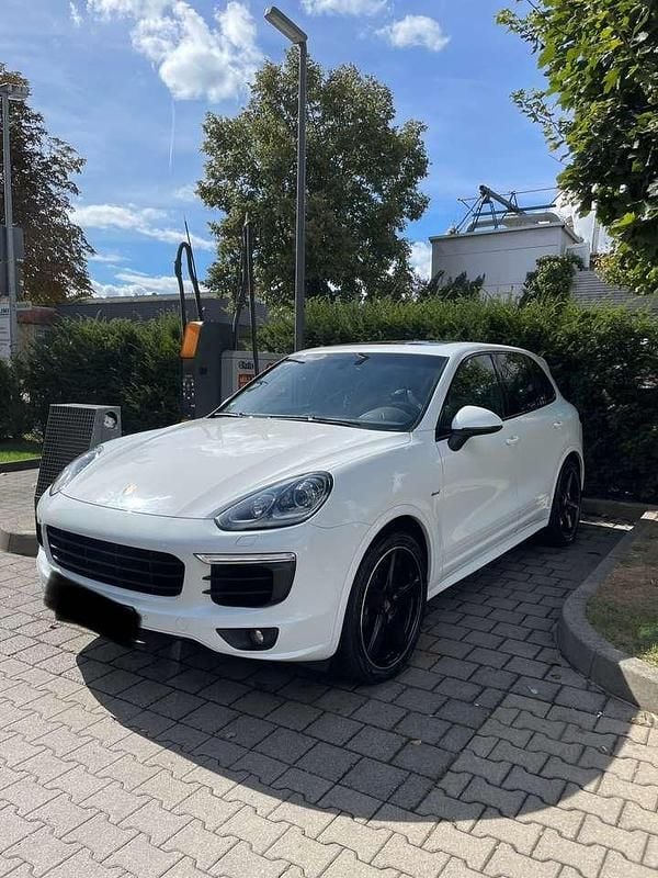 Gebraucht 2016 Porsche Cayenne Platinum Edition SUV | 30.300 € (Fairer Preis) - Bild 1/4