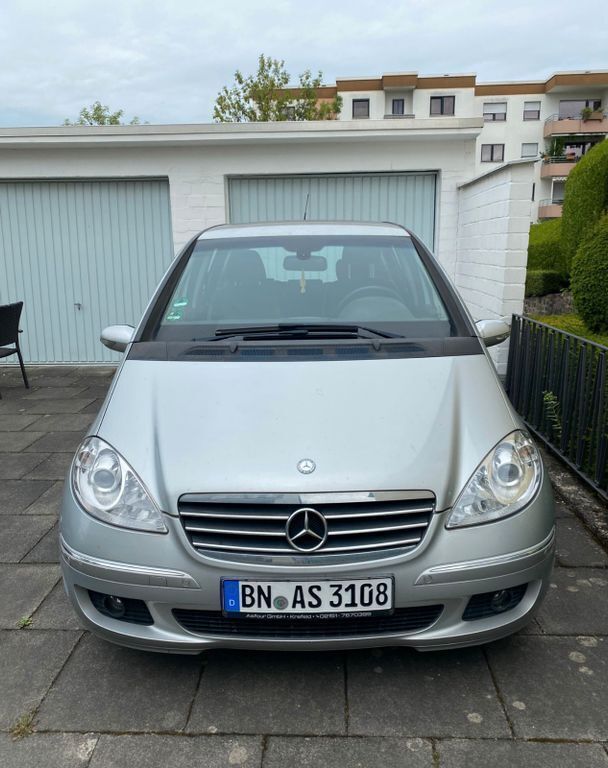 Silber Gebraucht 2008 Mercedes A150 Avantgarde Limousine | 4.200 € (Fairer Preis) - Bild 1/4