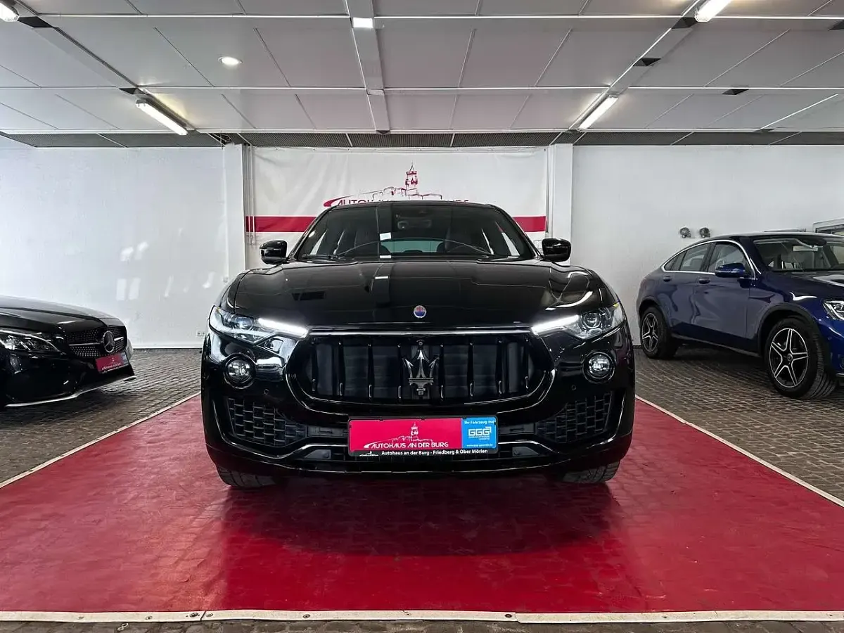 Gebraucht Maserati Levante 275 PS (202 kW) 2018 Schwarz SUV