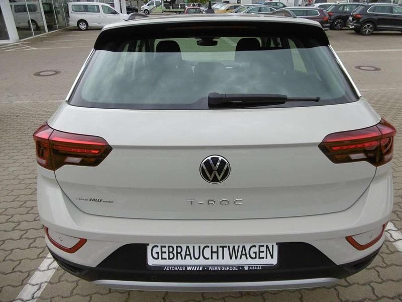 Gebraucht VW T-Roc Life 110 PS (80 kW) 2023 Ascotgrau SUV